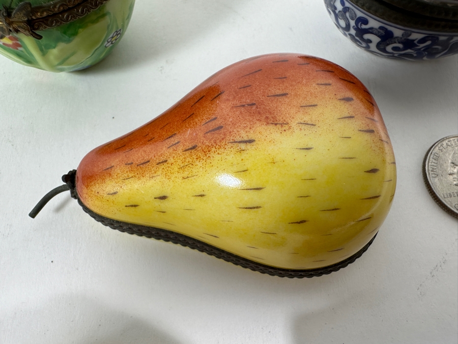 Collection Of Five Vintage Limoges France Hand Painted Porcelain Boxes [Photo 8]