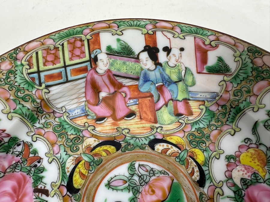 Vintage Chinese Hand Painted Famille Rose Medallion Porcelain Dish 7-1/8W [Photo 3]