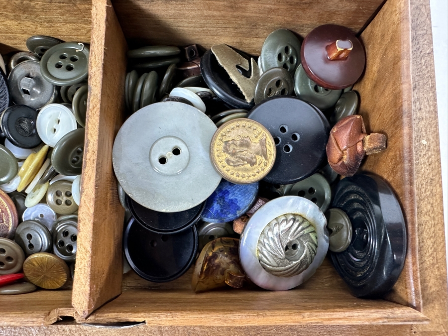 Carved Wooden Indian Box Filled With Vintage Buttons - See Photos 8W X 5D X 2H [Photo 9]