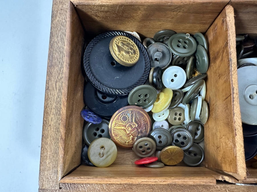 Carved Wooden Indian Box Filled With Vintage Buttons - See Photos 8W X 5D X 2H [Photo 8]
