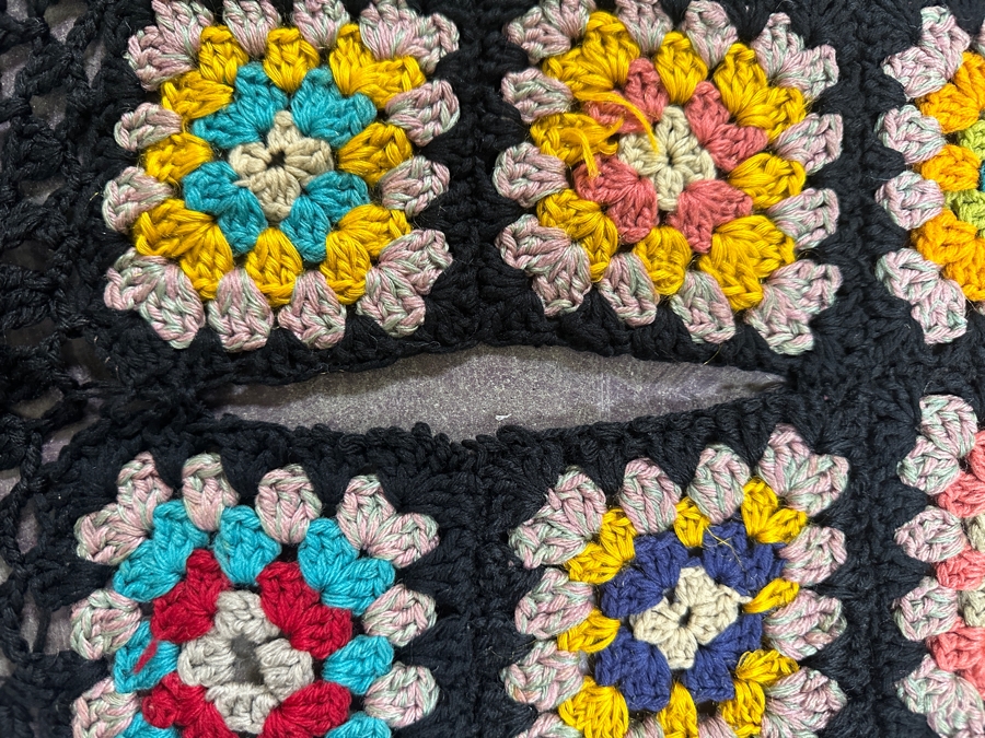 Vintage Handmade Crochet Throw Blanket 47 X 65 [Photo 4]