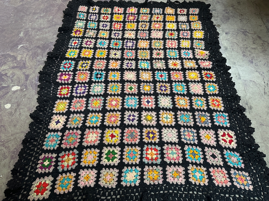 Vintage Handmade Crochet Throw Blanket 47 X 65 [Photo 2]