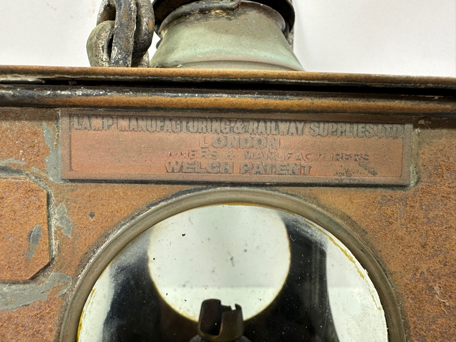 Lamp Manufacturing & Railway Supplies Ltd. London England LNER Welch Patent Railway Oil Lamp Lantern 12H [Photo 4]
