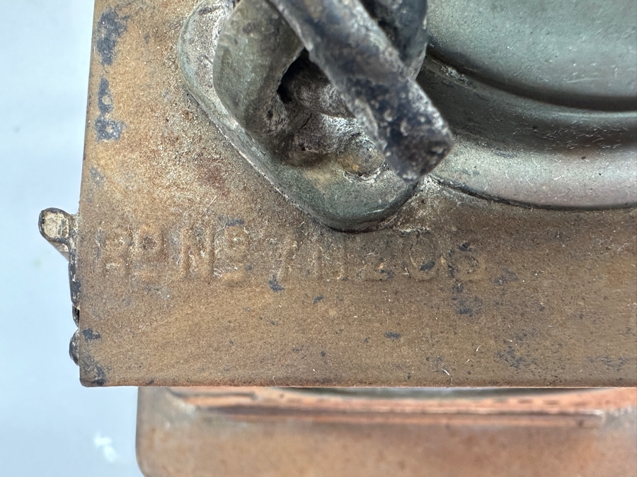 Lamp Manufacturing & Railway Supplies Ltd. London England LNER Welch Patent Railway Oil Lamp Lantern 12H [Photo 9]