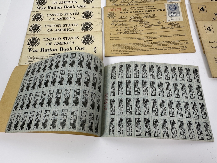Vintage US WWII War Ration Books [Photo 3]