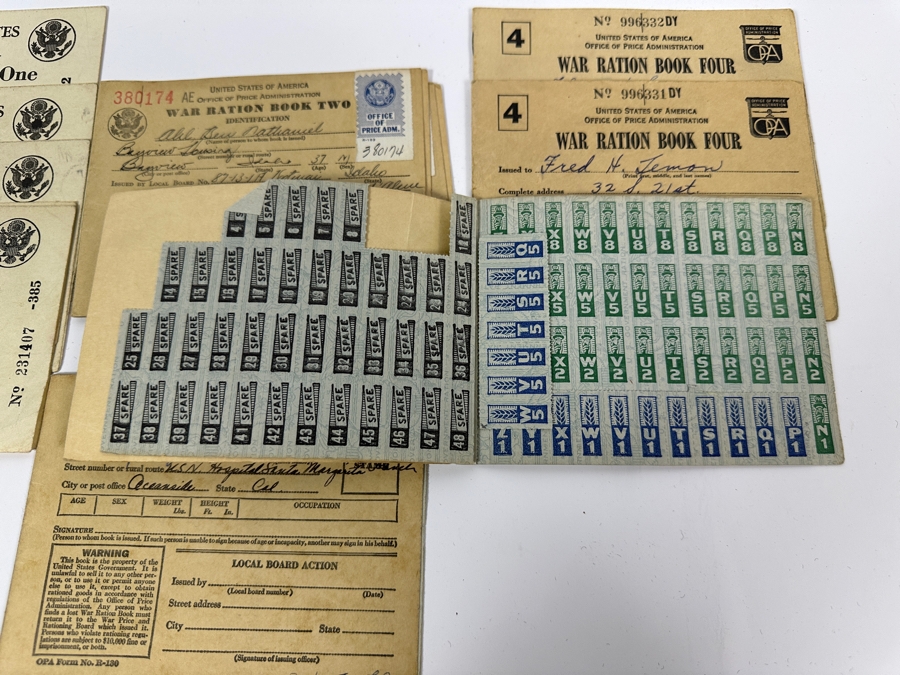 Vintage US WWII War Ration Books [Photo 5]