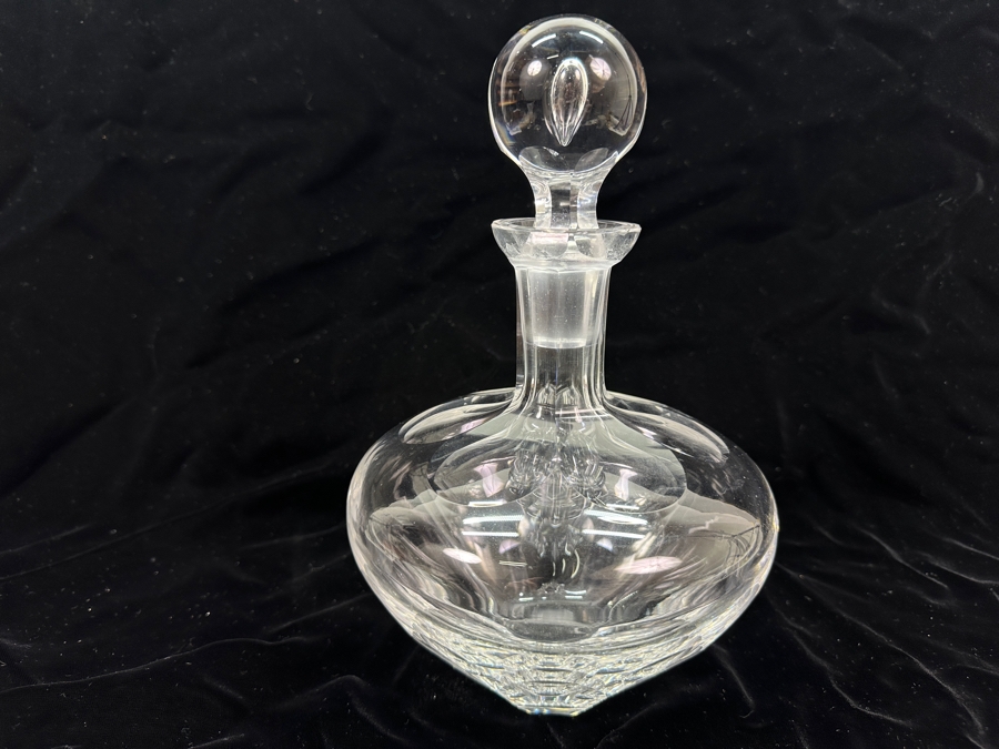 Hand Blown Crystal Decanter 10'H [Photo 4]