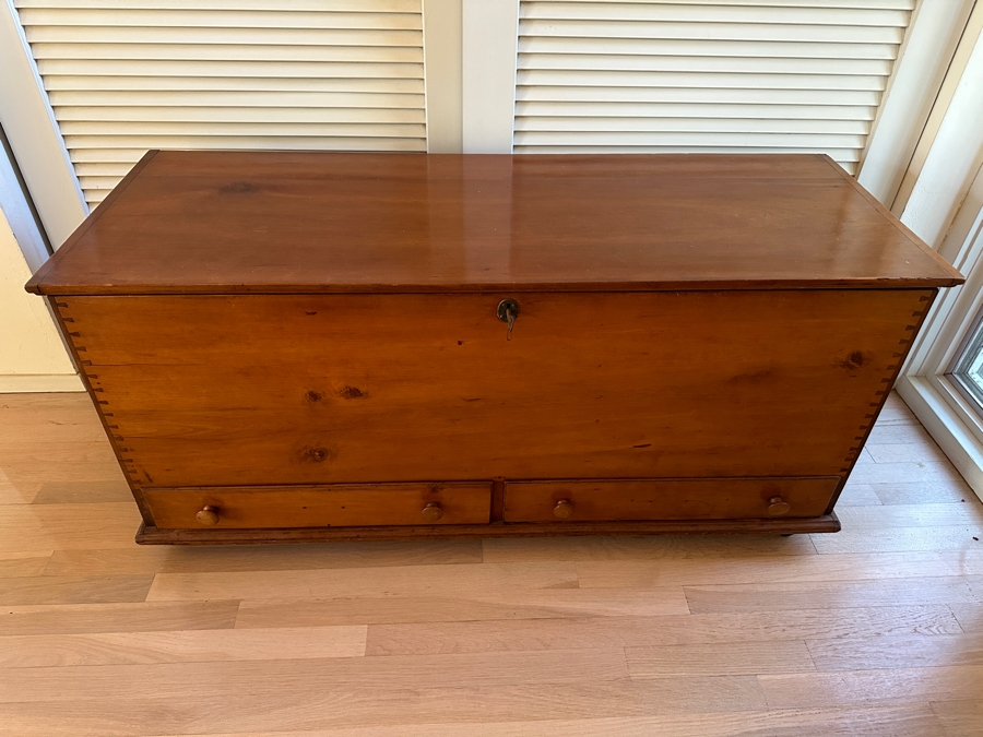 Antique North Carolina Handmade Cherry Blanket Chest From The Amos Stuart Quaker-Abolitionist Family Who Abandoned Their NC Home And Farm And Headed To Indiana To Escape The Animosity Of Neighbors In 1860 (See Photos For History) 50.5W X 19D X 23.5H [Photo 6]