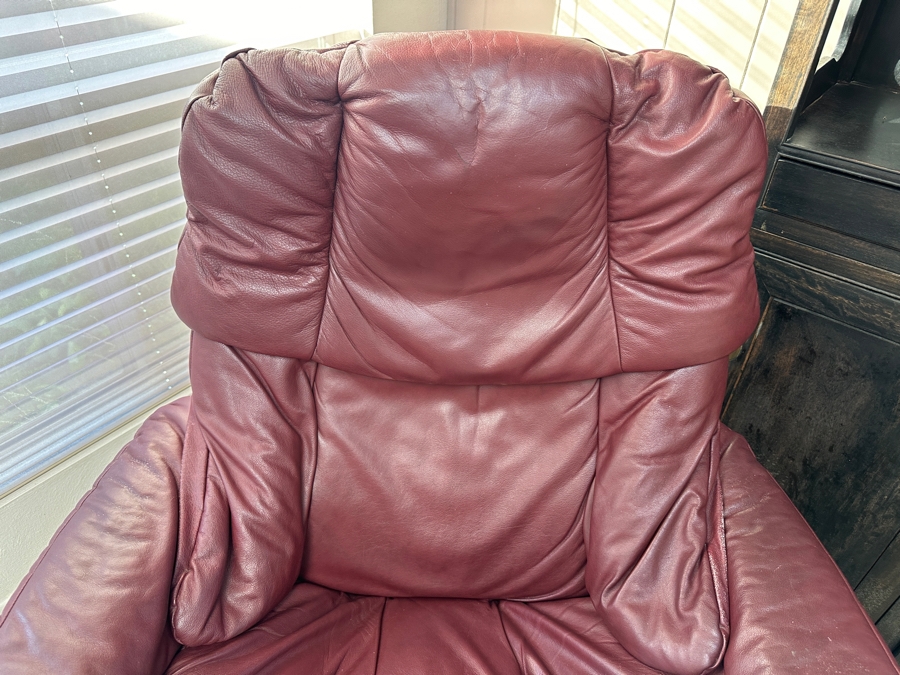 Ekornes Stressless Adjustable Burgundy Leather Recliner, Norway [Photo 4]