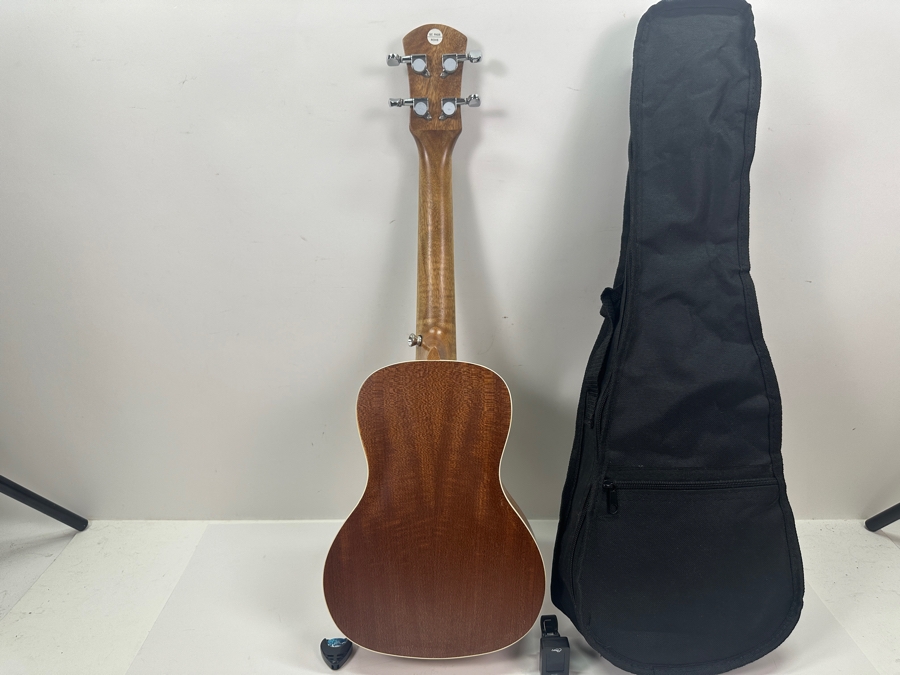 Lohanu LU-C Ukulele with Carrying Case, Picks and Tuner 25' [Photo 5]