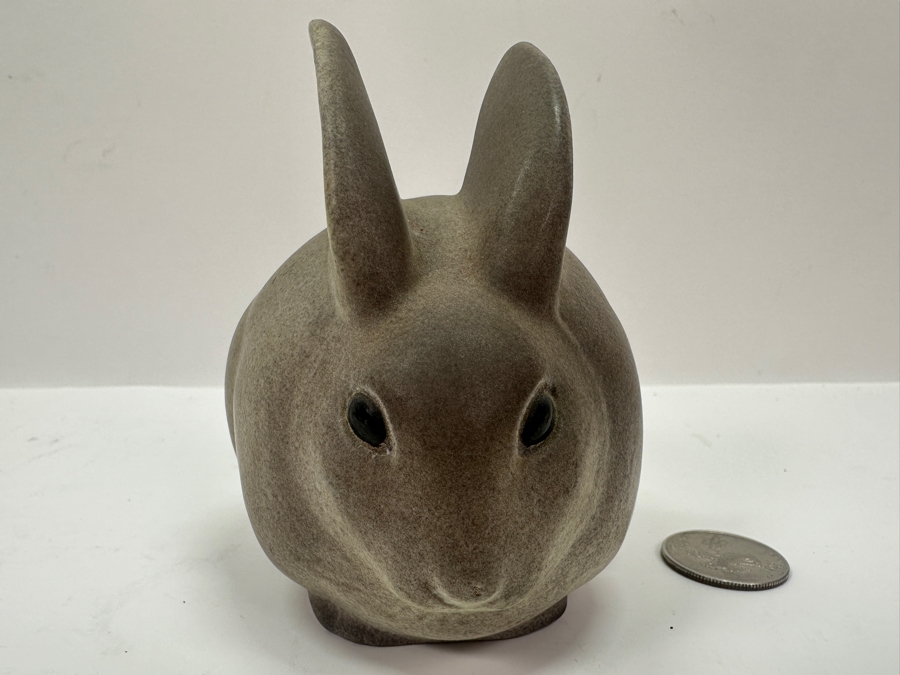 Vintage Art Pottery Hildred Reents Rabbit Figurine 4'W x 4'H [Photo 5]