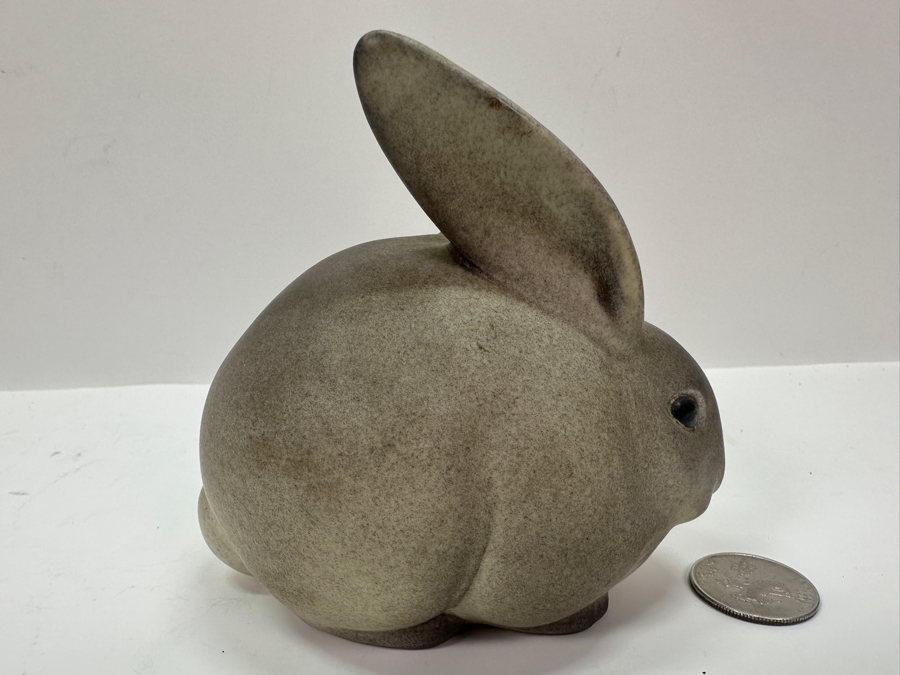 Vintage Art Pottery Hildred Reents Rabbit Figurine 4'W x 4'H [Photo 3]