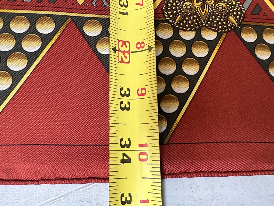 Vintage 1990's Hermes Silk Scarf 'L'or Des Chefs' Designed By Joachim Metz Made In France Original Fabric Tag Attached 35 X 35 [Photo 12]