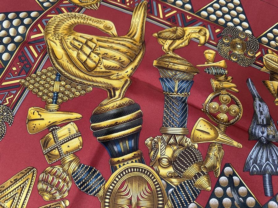 Vintage 1990's Hermes Silk Scarf 'L'or Des Chefs' Designed By Joachim Metz Made In France Original Fabric Tag Attached 35 X 35 [Photo 10]