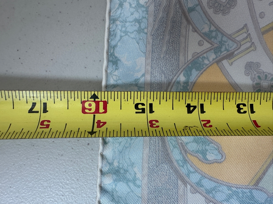 Hermes Silk Scarf 'Gloria Soli Gloria Solo' Made In France Original Fabric Tag Attached 16 X 16 [Photo 6]