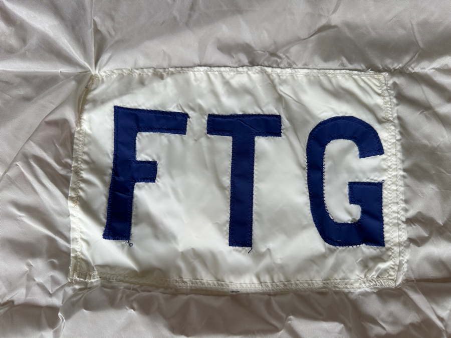 Just Added - Vintage US Navy Ship's Command Pennant 31 X 26 [Photo 3]