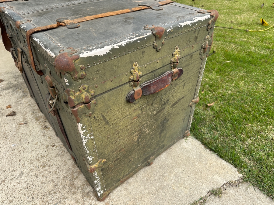 Just Added - Vintage Green Steamer Trunk 37W X 23D X 25H [Photo 4]