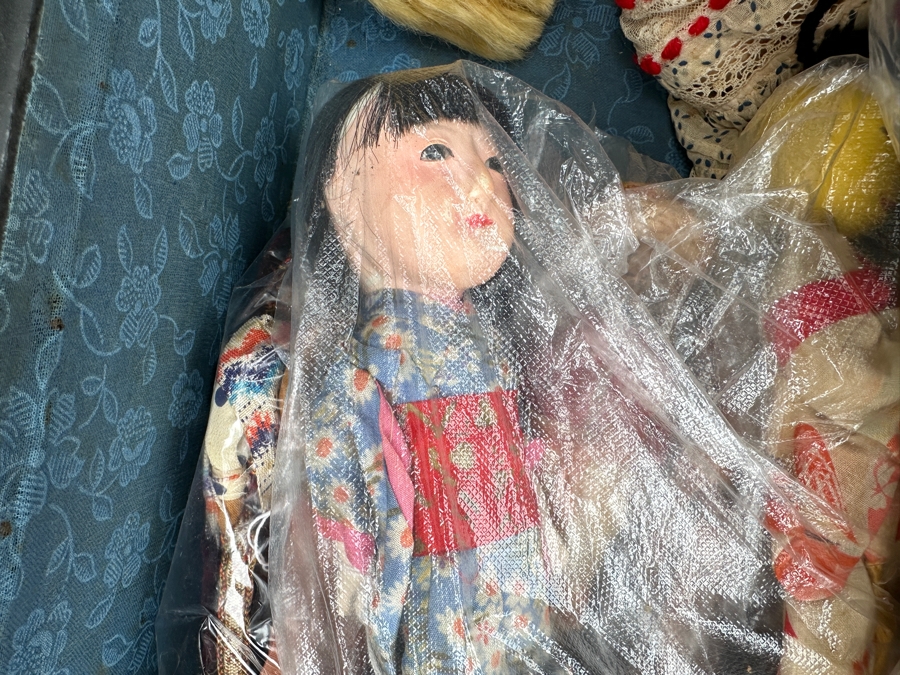 Just Added - Vintage Black Foot Locker Trunk Filled With Vintage Dolls 30W X 17D X 9H [Photo 18]