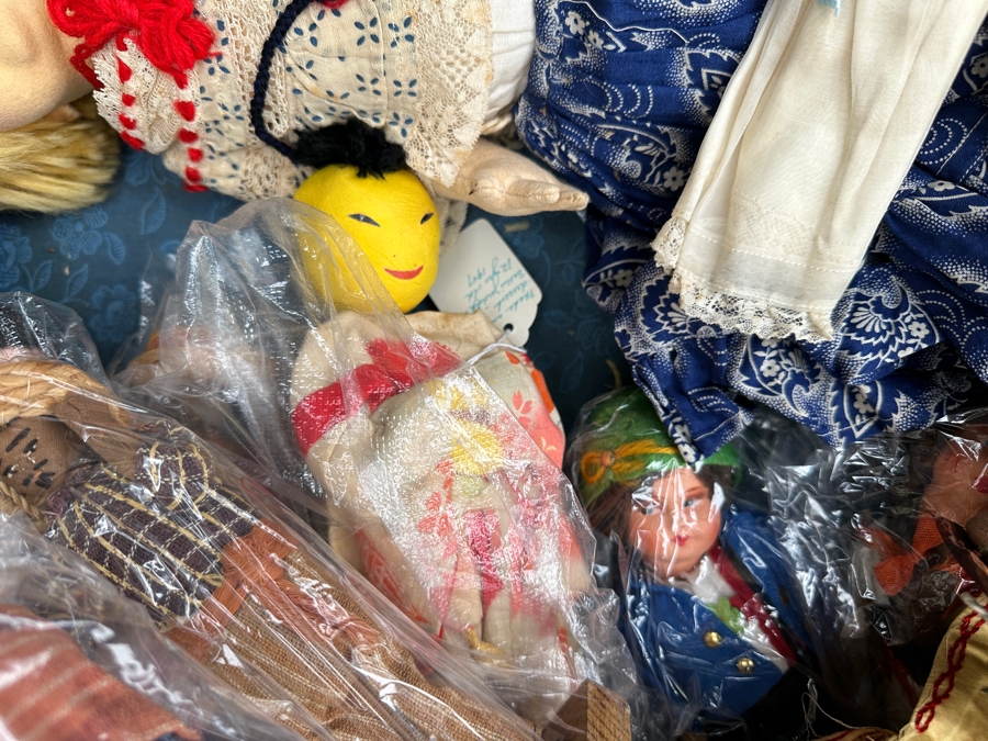 Just Added - Vintage Black Foot Locker Trunk Filled With Vintage Dolls 30W X 17D X 9H [Photo 16]