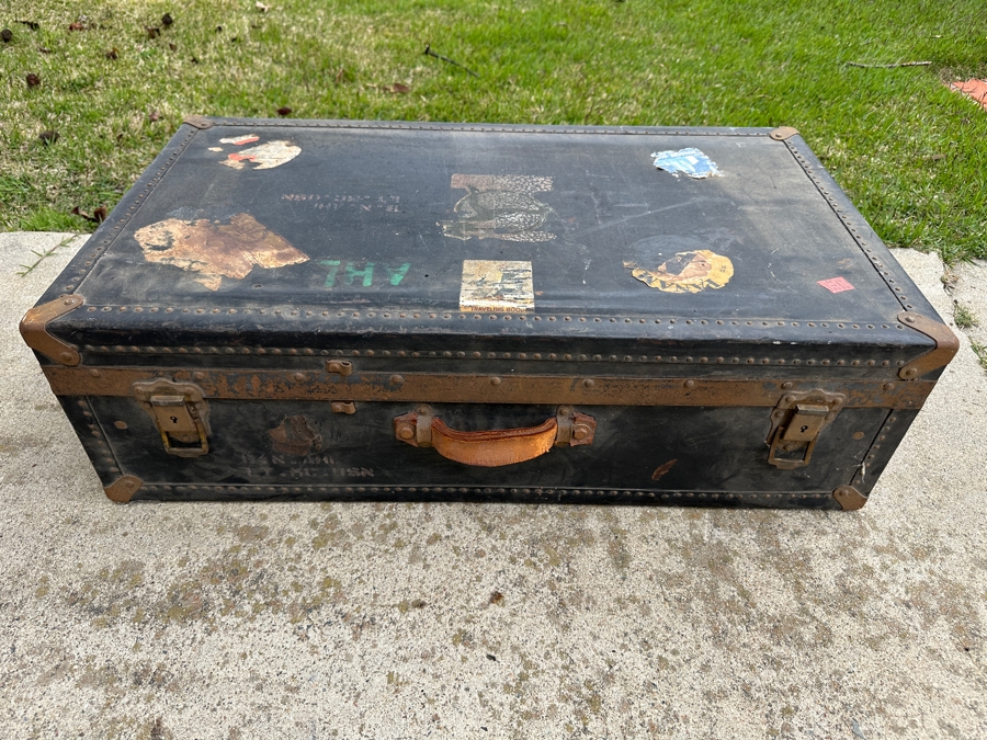 Just Added - Vintage Black Foot Locker Trunk Filled With Vintage Dolls 30W X 17D X 9H [Photo 3]
