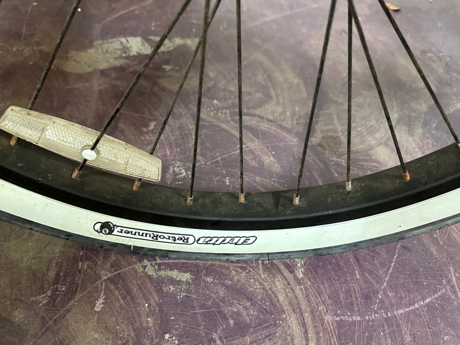 Just Added - Huffy Beach Cruiser Bicycle Bike - Needs New Grips [Photo 5]