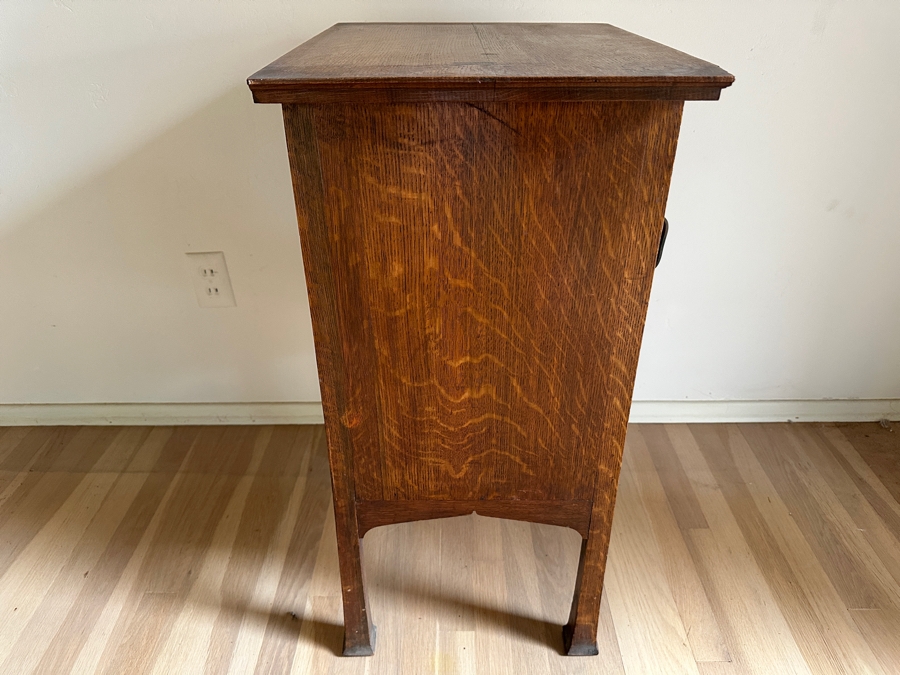 Just Added - Vintage Arts And Crafts Tiger Oak Bedside Table Cabinet 19W X 15D X 30H [Photo 12]