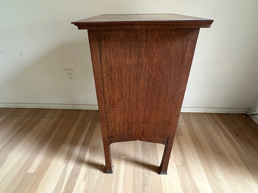 Just Added - Vintage Arts And Crafts Tiger Oak Bedside Table Cabinet 19W X 15D X 30H [Photo 14]