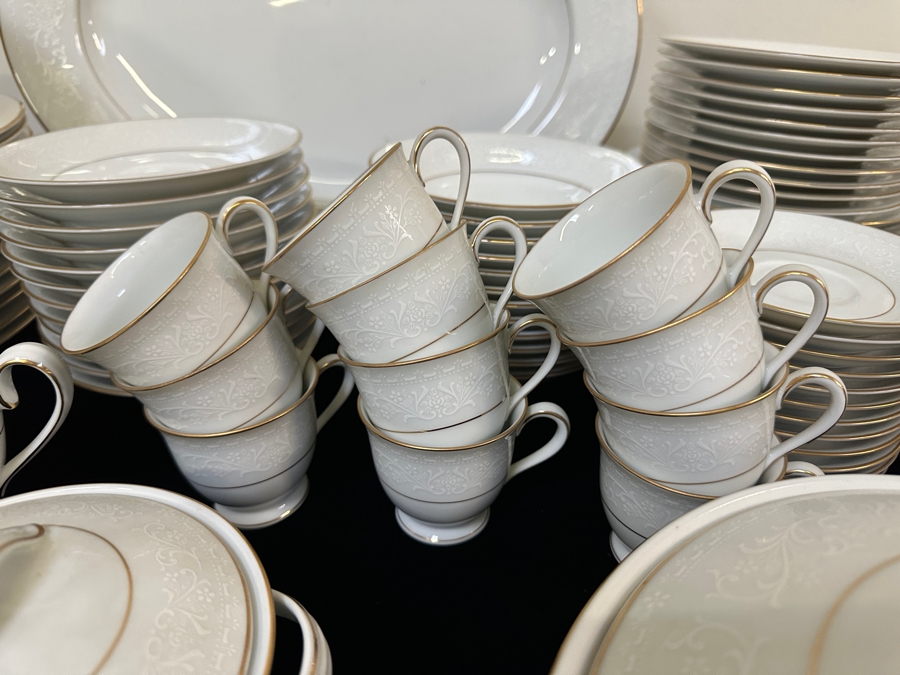 Just Added - Noritake Guenevere China Service Approximate Service For 11-12 [Photo 3]