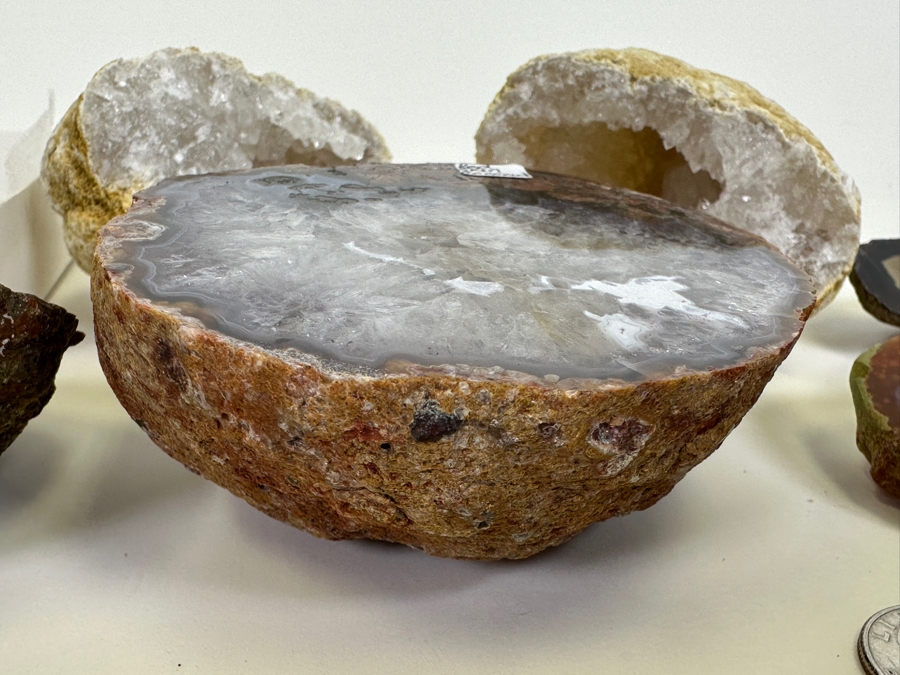 Collection Of Geodes And Agates [Photo 3]