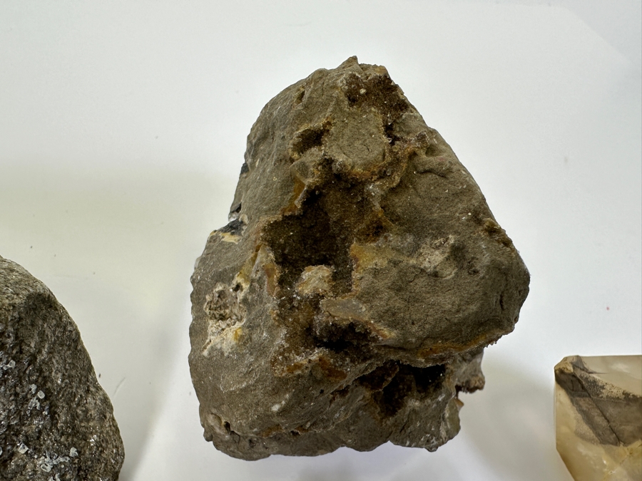 Collection Of Crystals And Rocks [Photo 4]