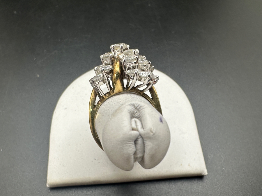 Pair Of Sterling Silver Rings Size 6.75 (L) / Size 7.5 (R) 10.3g [Photo 9]