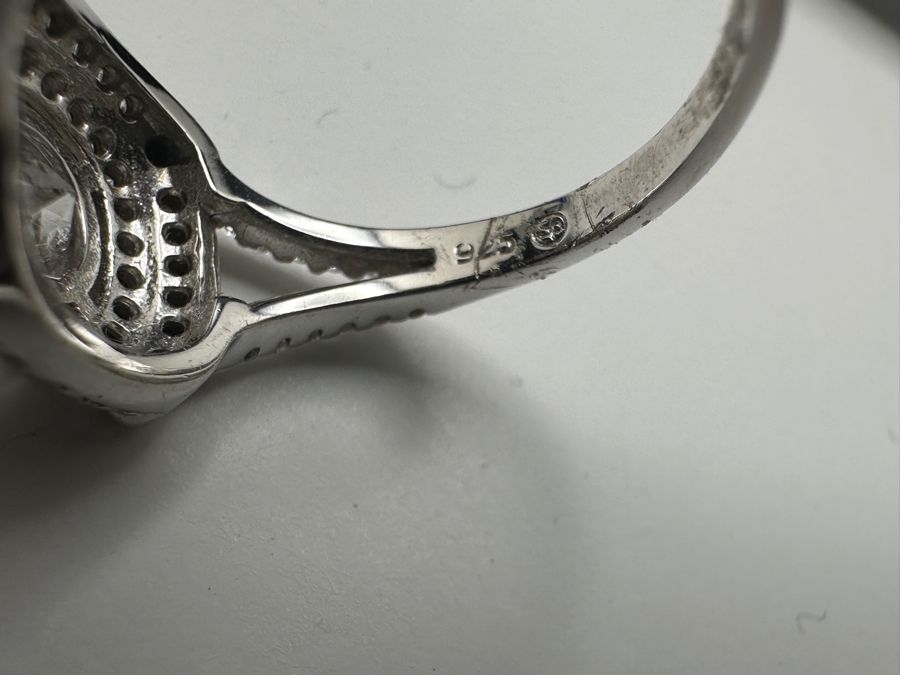 Pair Of Sterling Silver Rings Size 6.75 (L) / Size 7.5 (R) 10.3g [Photo 6]