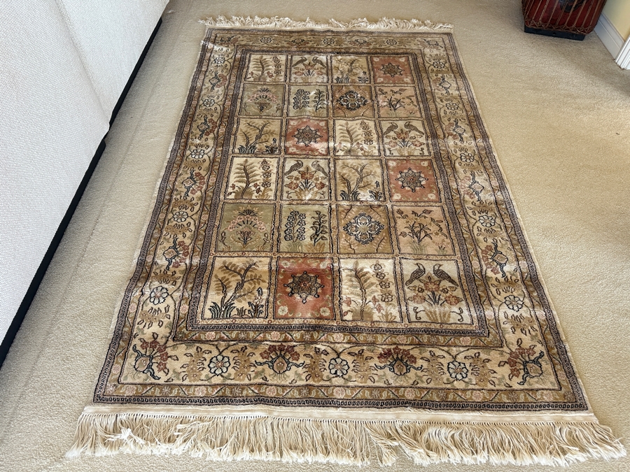 Finely Hand Knotted Turkish Wool Area Rug From Gordes Carpets & Jewelry Istanbul, Turkey 49 X 80 [Photo 1]