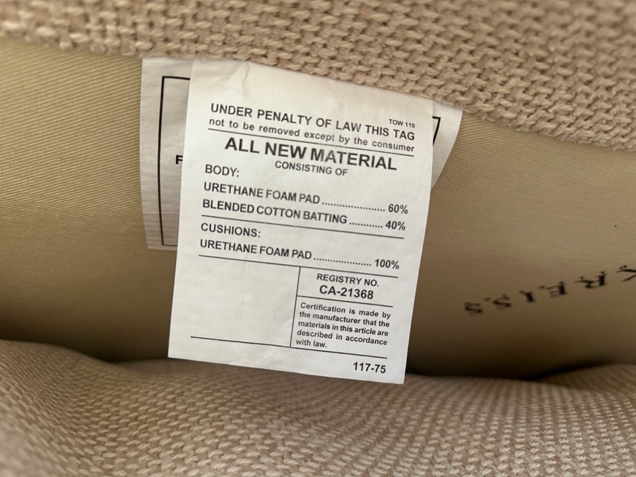 Stunning Kreiss Furniture Sectional Sofa 136W X 87L X 29H X 39'D [Photo 7]