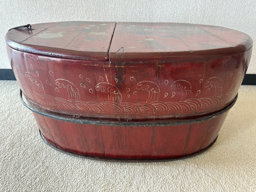 Antique Chinese Hand Painted Red Lacquer Wooden Wedding Box Basket Trunk 29W X 19D X 14.5H [Photo 12]