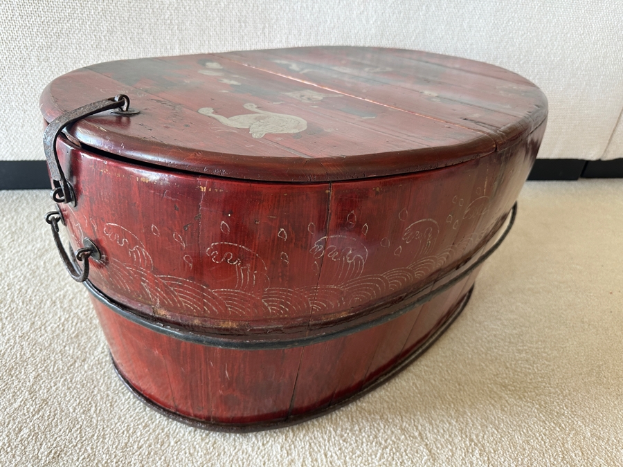 Antique Chinese Hand Painted Red Lacquer Wooden Wedding Box Basket Trunk 29W X 19D X 14.5H [Photo 14]