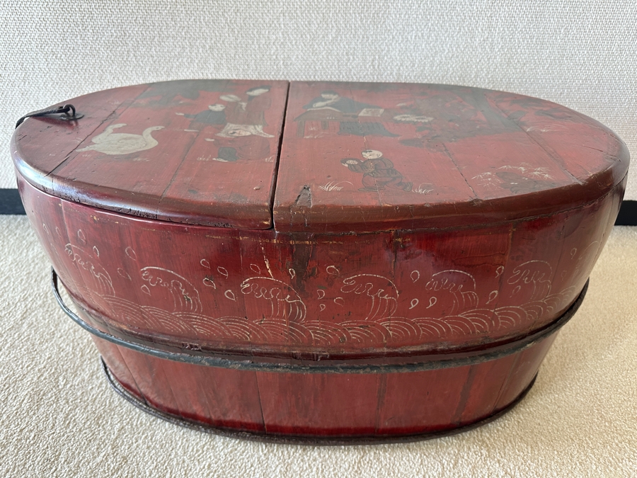 Antique Chinese Hand Painted Red Lacquer Wooden Wedding Box Basket Trunk 29W X 19D X 14.5H [Photo 3]