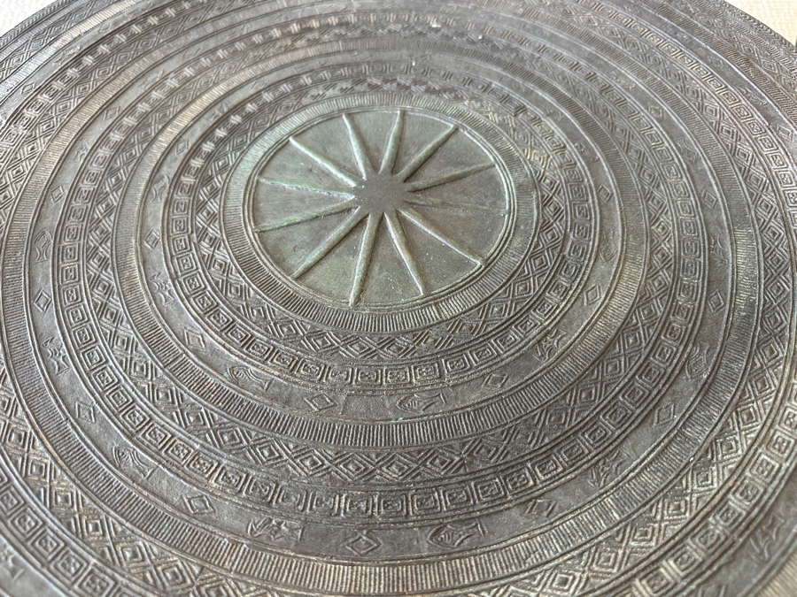 Pair Of Antique Burmese Karen Thai Bronze Metal Four Frog Rain Drum Drink Tables With Glass Tops 20W X 15.5H Glass Top Is 25.5W [Photo 9]