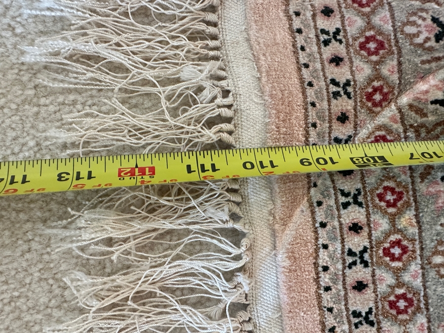 Finely Hand Woven Wool Persian Area Rug 73.5 X 111 [Photo 9]