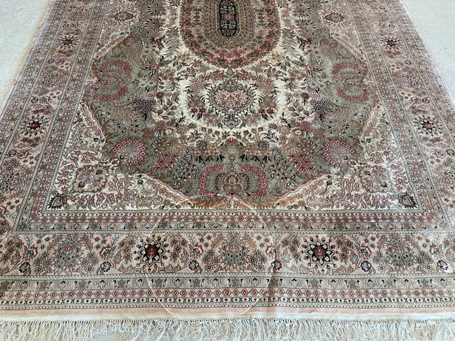 Finely Hand Woven Wool Persian Area Rug 73.5 X 111 [Photo 4]