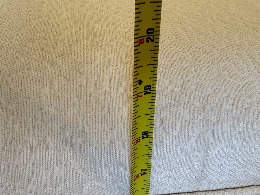 Bernhardt Furniture Bench 53W X 17.5D X 19.5H [Photo 8]