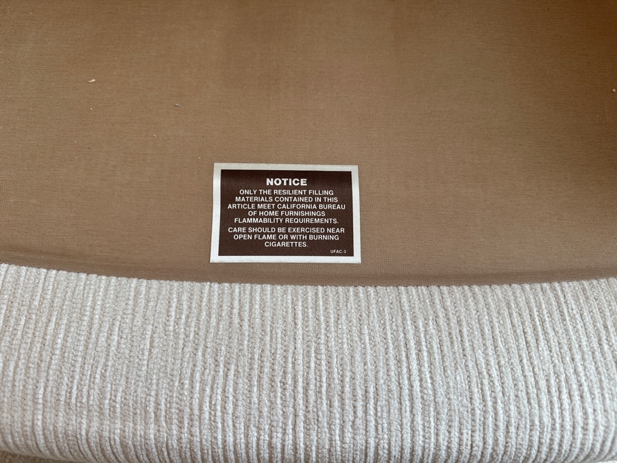 Queen Anne Style Upholstered Armchair [Photo 4]