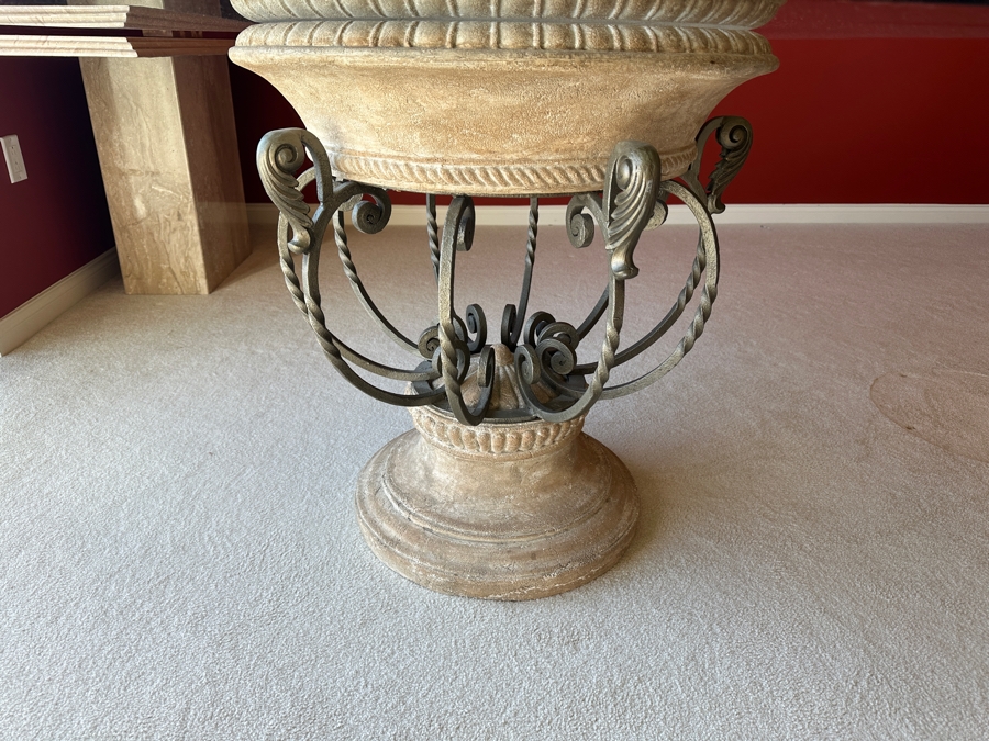 Drexel Heritage Corbel Glass Top Round Pedestal Dining Table 54W X 30H [Photo 2]