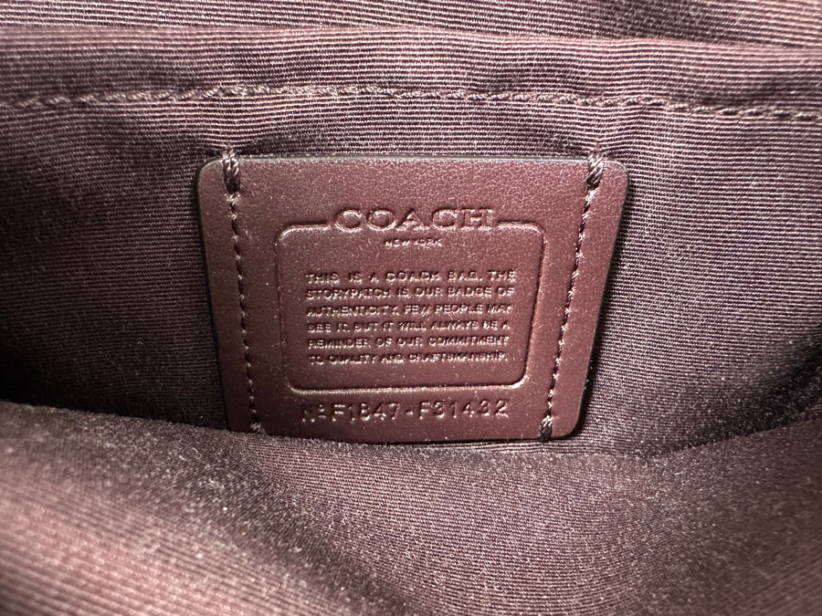 Small Coach Handbag [Photo 8]