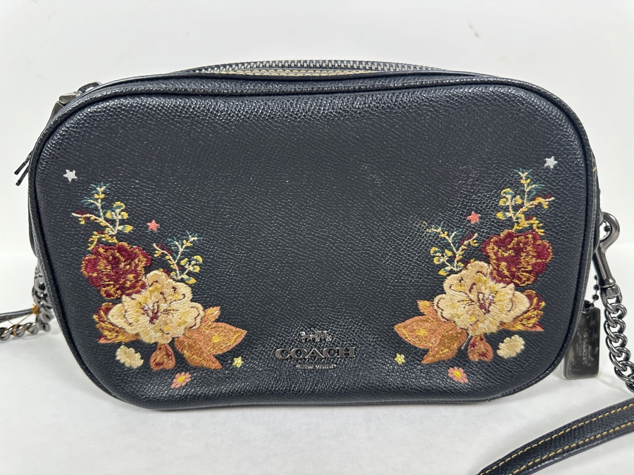 Small Coach Handbag [Photo 4]
