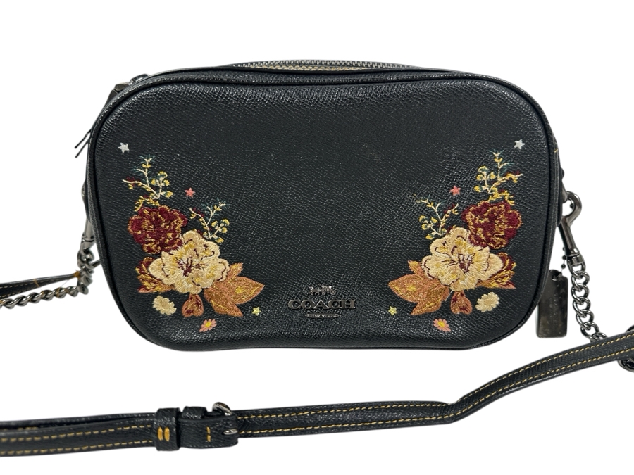 Small Coach Handbag [Photo 1]