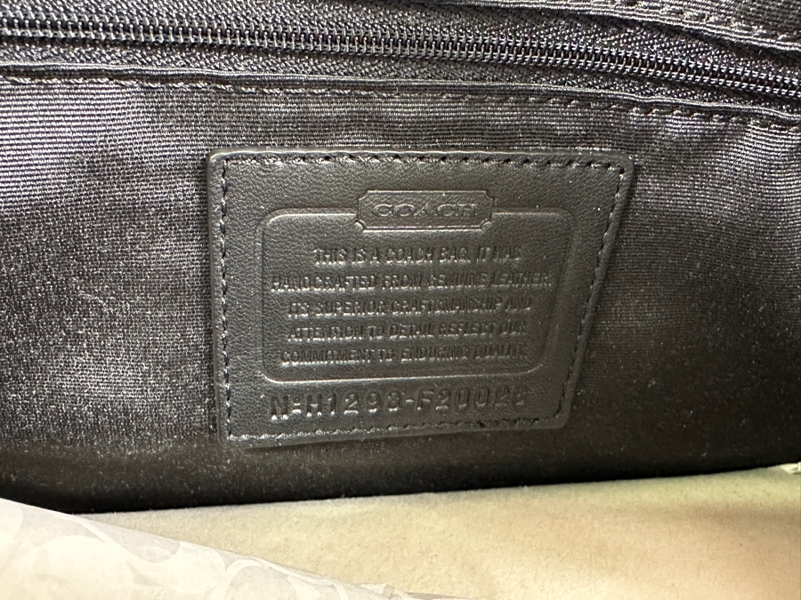 Coach Handbag 17W [Photo 8]