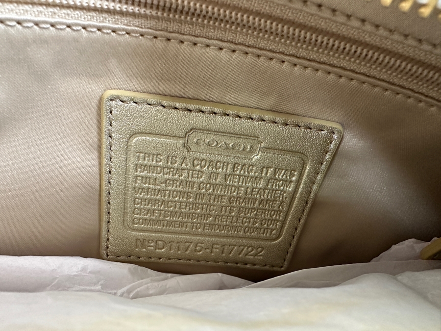 Coach Handbag New With Tags 16W Retails $378 [Photo 10]
