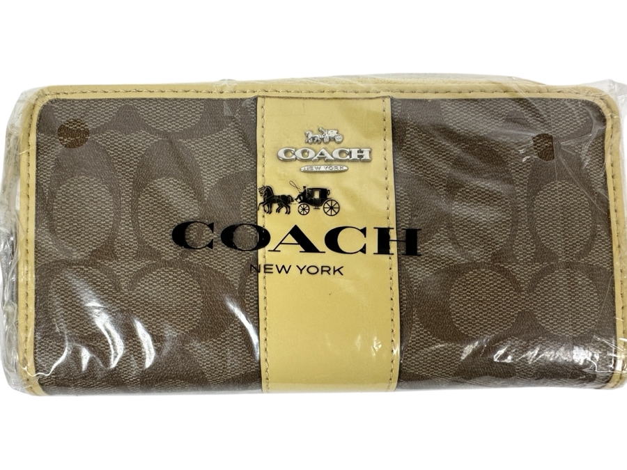Coach Wallet New 8W [Photo 1]
