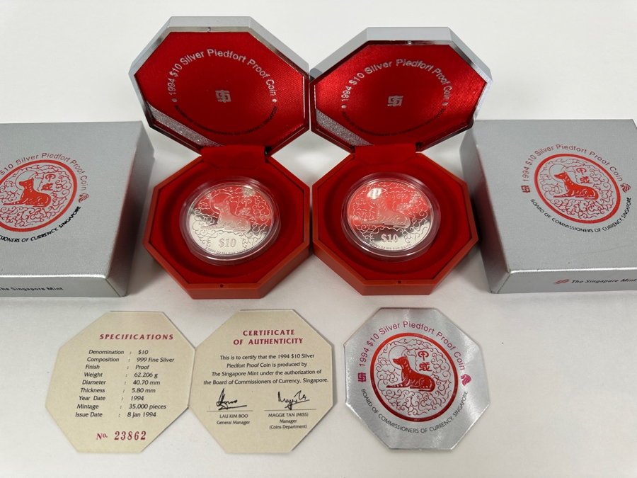 Rare Pair Of Limited Edition .999 Fine Silver 1994 $10 Silver Piedfort 2oz Proof Coins Produced By The Singapore Mint Year Of The Dog Limited To 35,000 Pieces Total Pure Silver Weight Of 124.412g